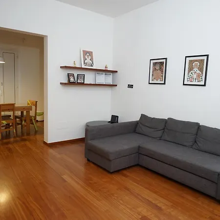 Manzoni House * Бари