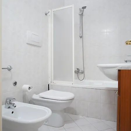 Апартаменты Manzoni House *
